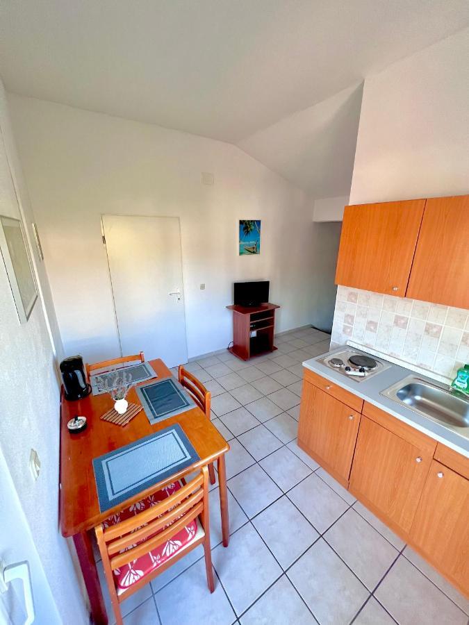 Apartments Mdk Kate Трогир Екстериор снимка