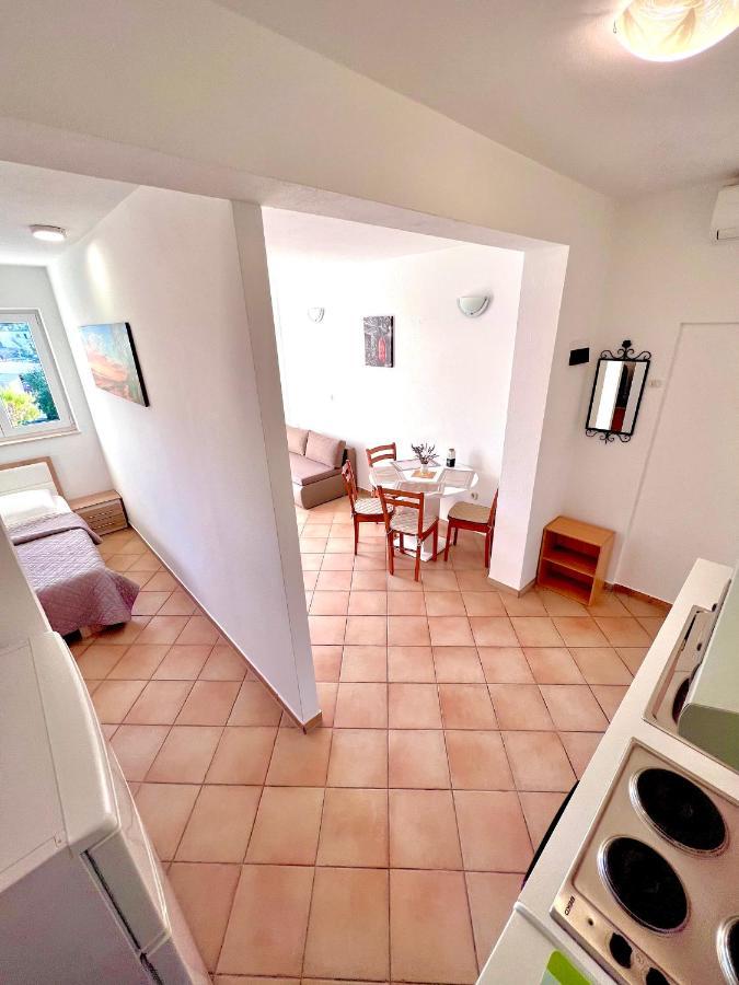 Apartments Mdk Kate Трогир Екстериор снимка