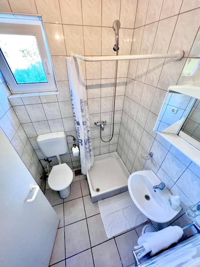Apartments Mdk Kate Трогир Екстериор снимка